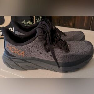 Hoka Clifton 8
